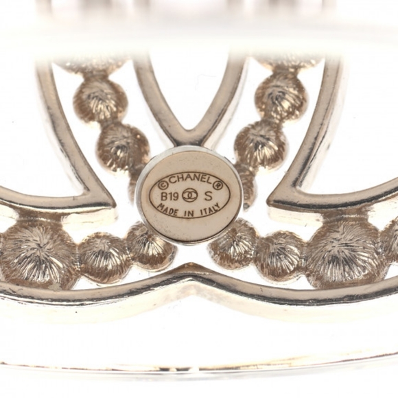 Chanel Crystal Cuff - Picture 3 of 8